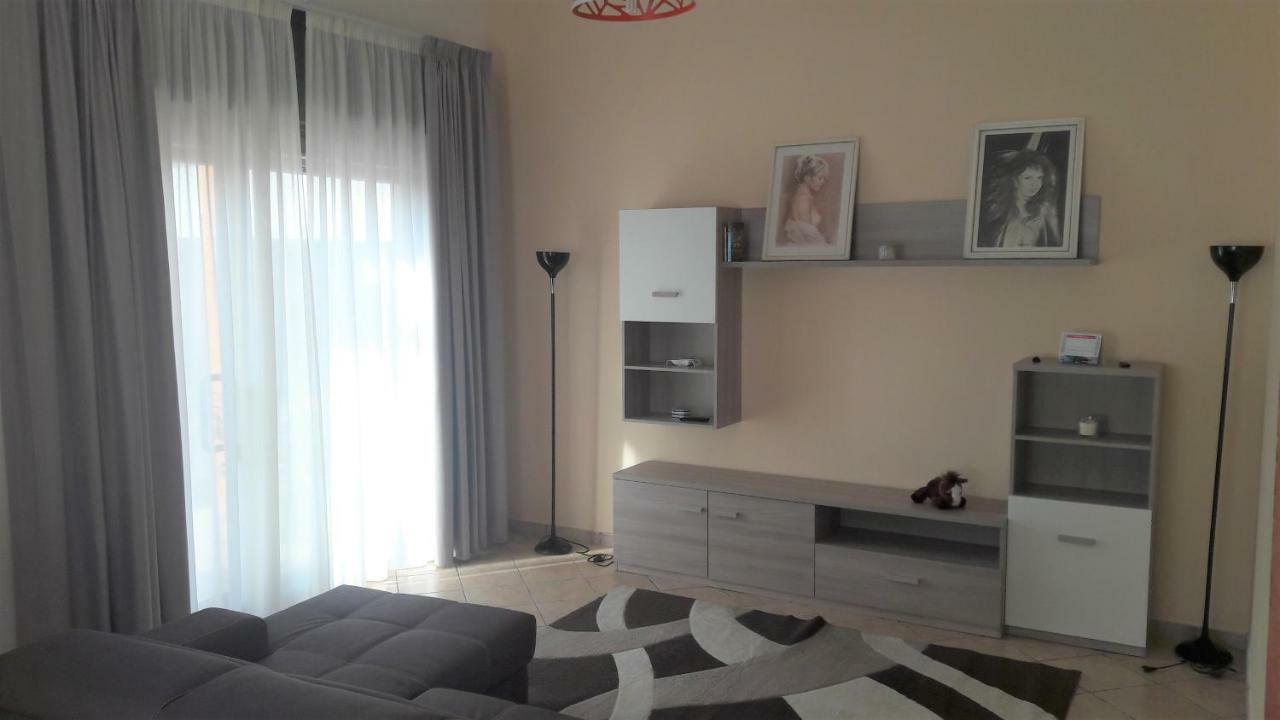 Dolce Casa Sara Villa Collemeto Eksteriør billede