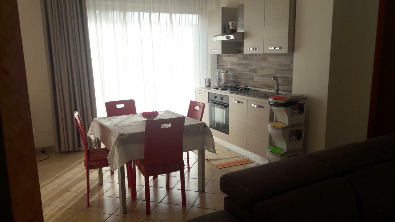 Dolce Casa Sara Villa Collemeto Eksteriør billede