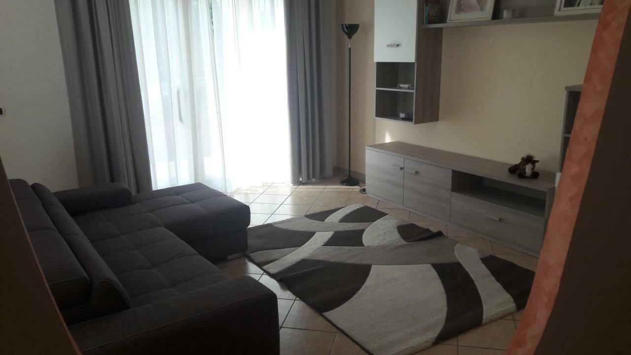 Dolce Casa Sara Villa Collemeto Eksteriør billede